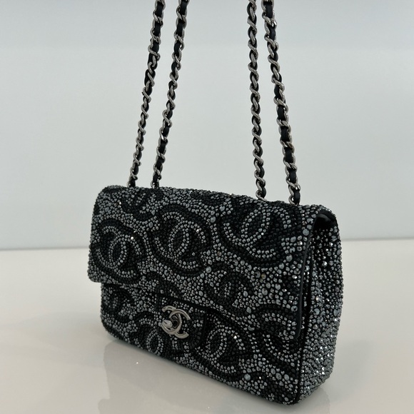 CHANEL 23A CC RUTHENIUM & BLACK CRYSTAL MINI FLAP BAG NWT! - Picture 5 of 17